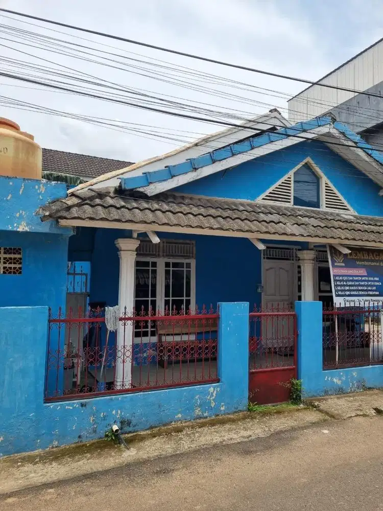 Rumah siap huni 2 tingkat 400m2, tanah luas 800m2