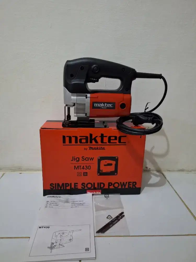 Mesin jigsaw maktec MT430