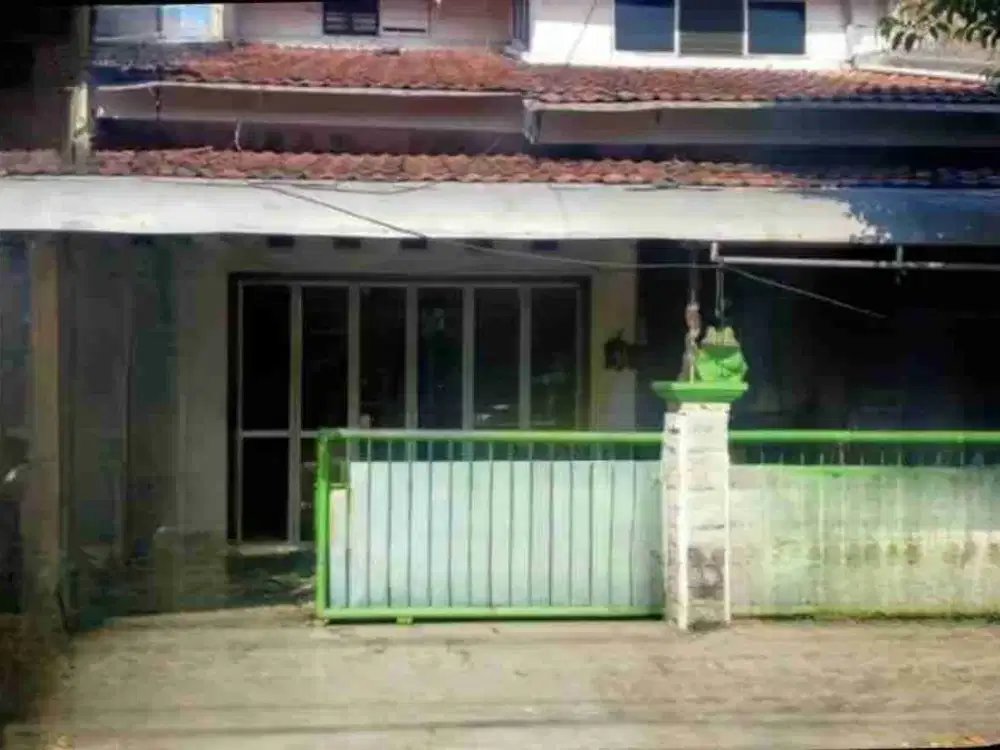 Jual Rumah Ketintang Lokasi Strategis, Sangat dekat dengan Ahmad Yani