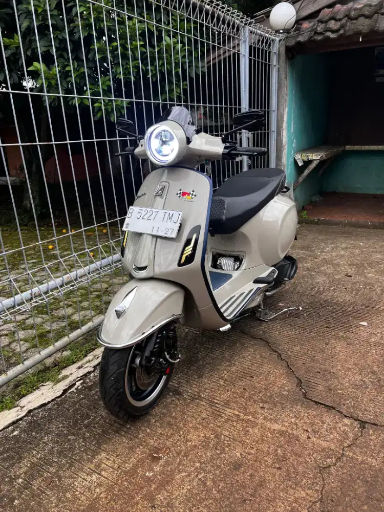 Vespa primavera 150 iget ABS 2022 beidge