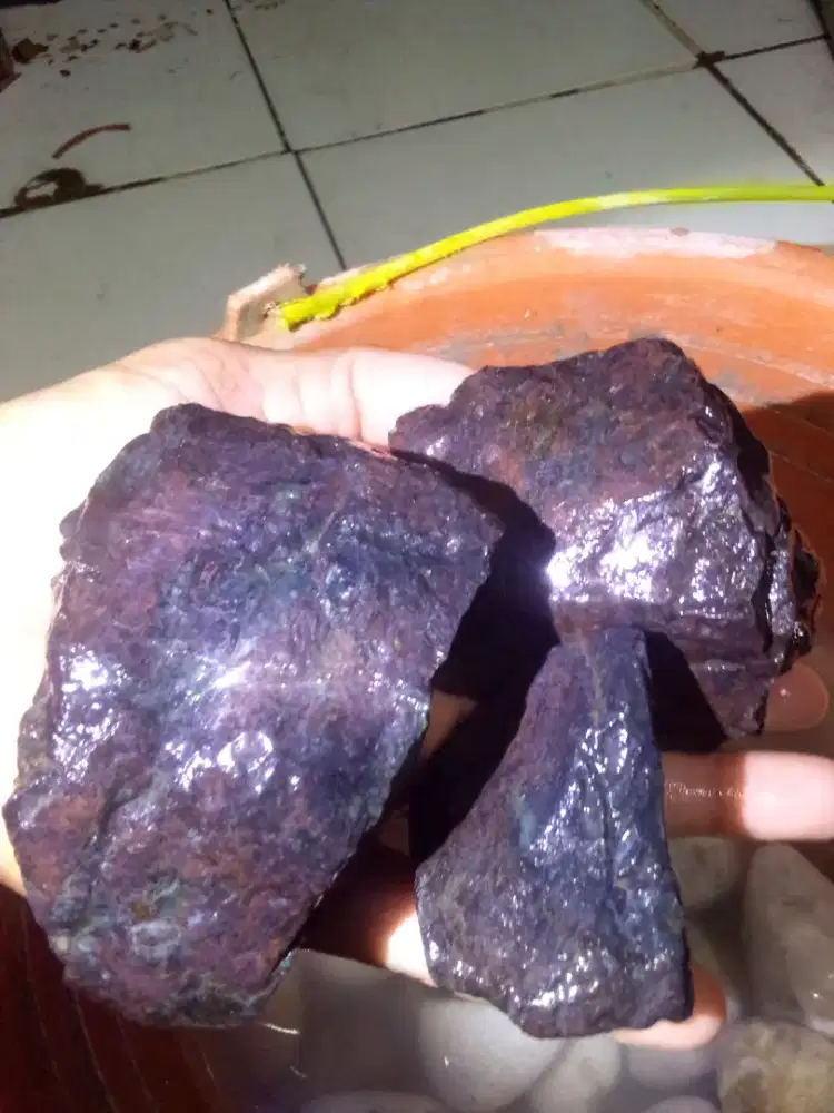 Bahan batu akik badar besi pelangi