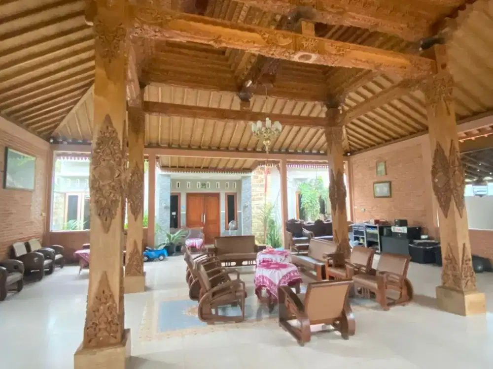 Dijual rumah joglo beserta rumah hunian SHM pekarangan lokasi Harjobinangun Pakem Sleman, barat kampus UII, utara kopi rolas