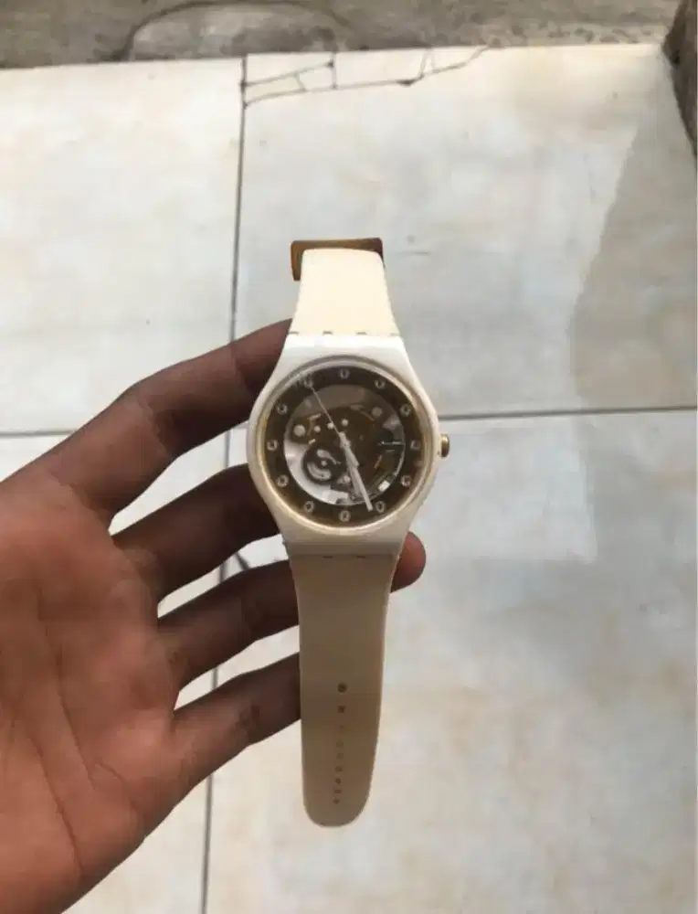 jam tangan swatch