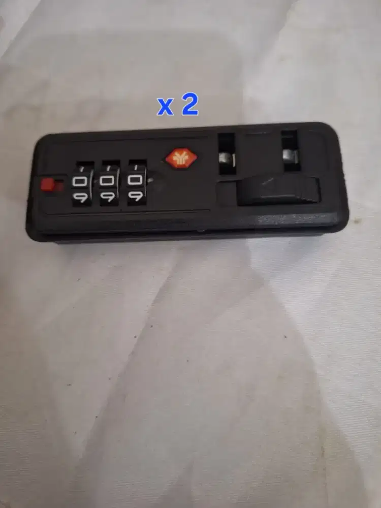 Kunci nomor untuk koper 
Uk2 untuk koper samsonit 
dan logel warna hi