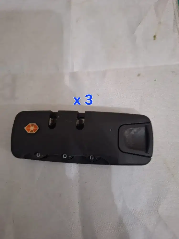 Kunci nomor untuk koper 
Uk3 untuk koper samsonit 
dan logel warna hit