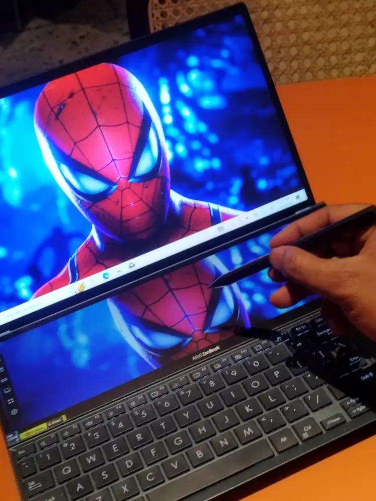 Asus zenbook duo ux482eg i7 1165g7 Nvidia mx450 2gb touch