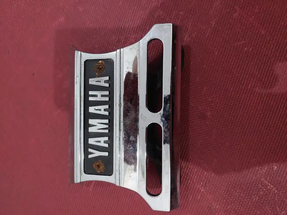 Emblem Yamaha, mata kucing, tutup oli RK king cobta th 1994