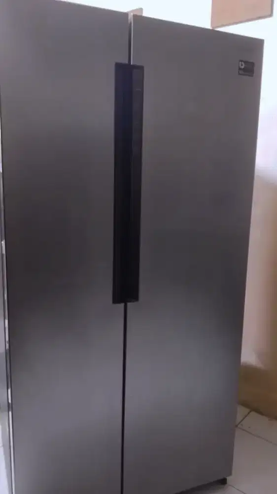 Kulkas x apartmen side  by side merek SAMSUNG