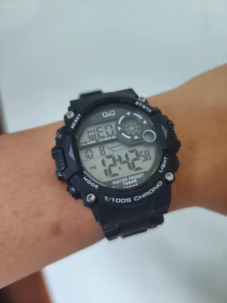 Jual jam QQ Q&Q bekas seken M146 mulus jaya kayak baru lengkap mantap.