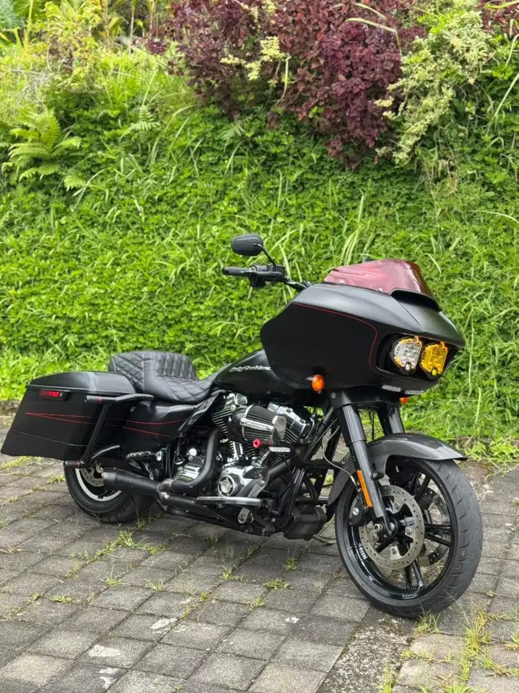 HARLEY DAVIDSON ROAD GLIDE SPECIAL RUSHMORE 2015