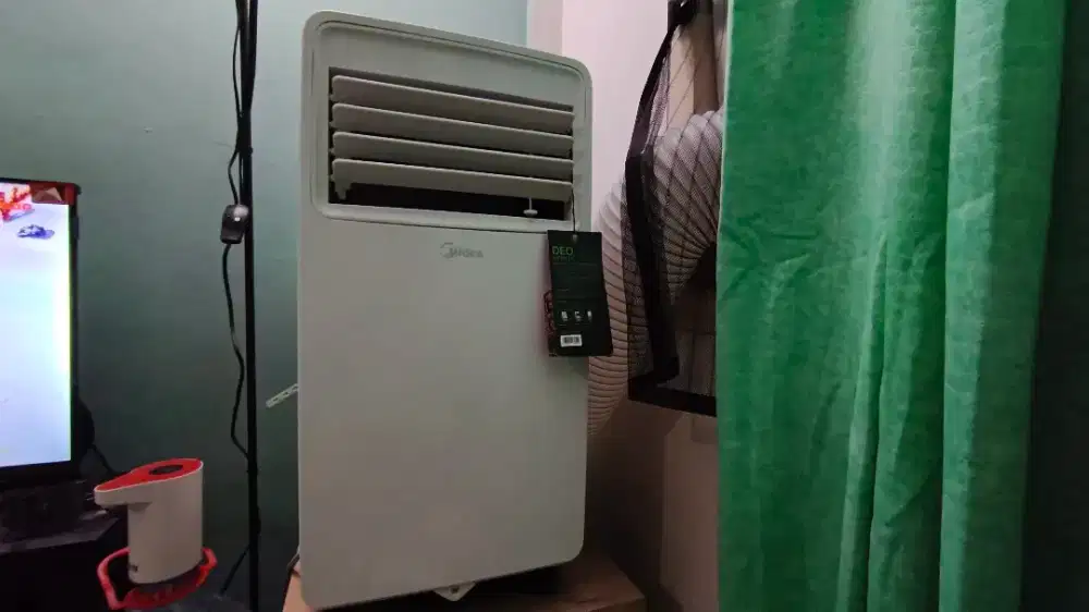 AC Portable Midea 1/2 PK masih garansi