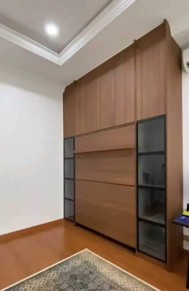 Ranjang lipat dingin multifungsi solusi ruang terbatas