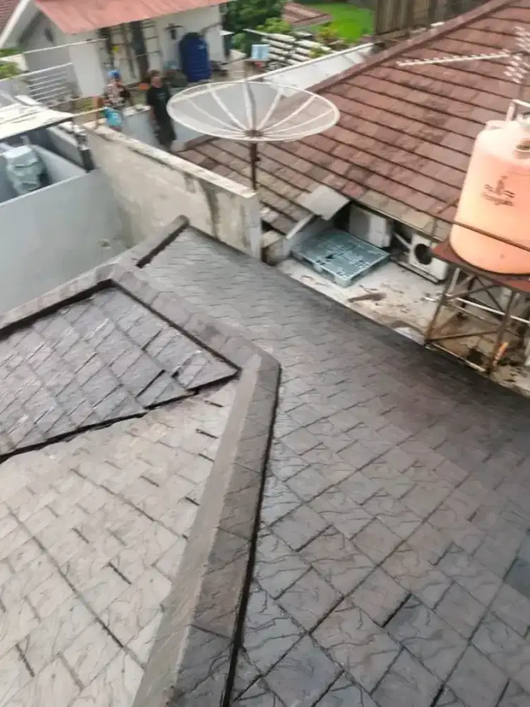 TukanG ahli peRbaikan Atap Bocor