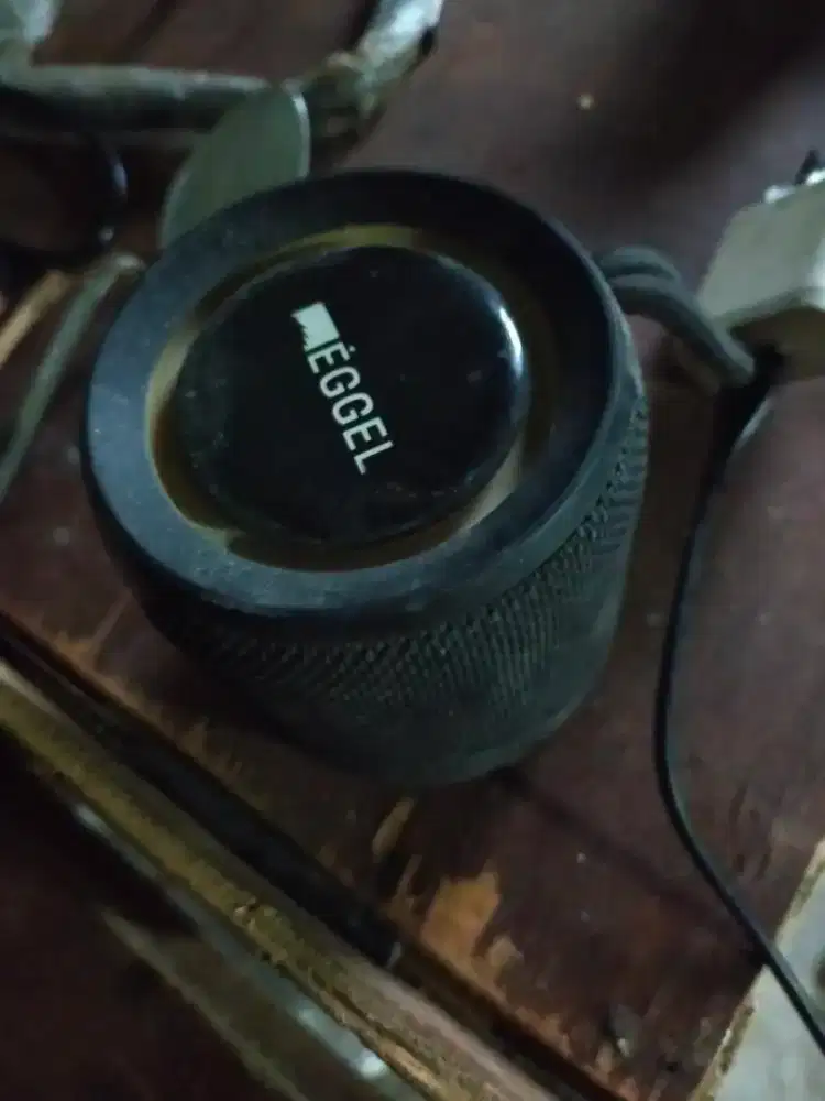 Box musik merk EGEEL