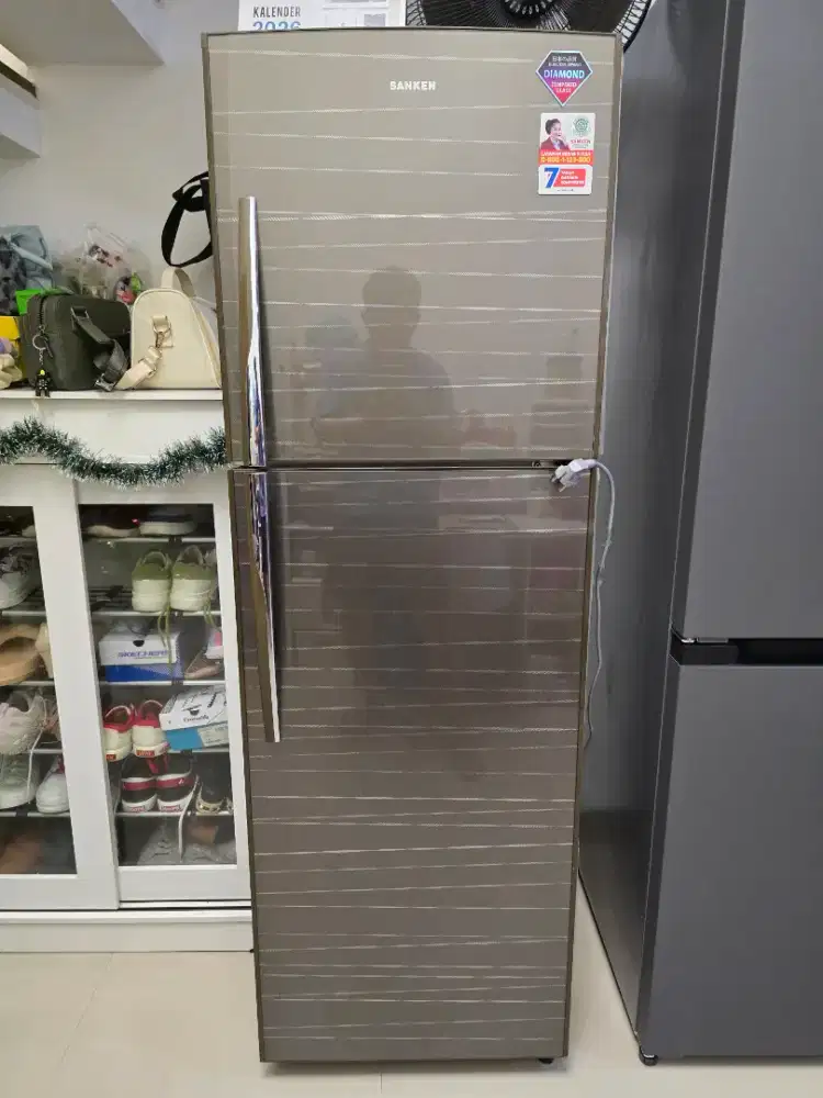 Dijual Kulkas Sharp 2 Pintu