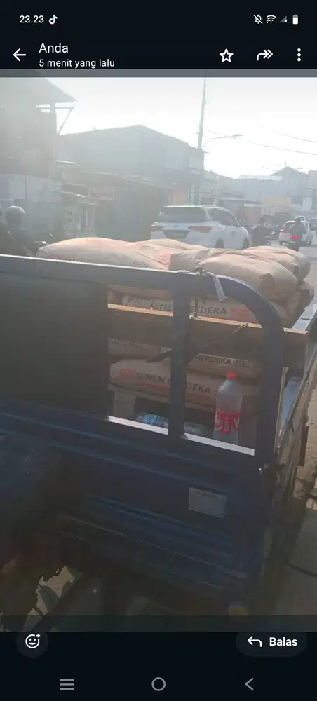 Mencari Pekerjaan Gudang + Driver Roda 3 Viar