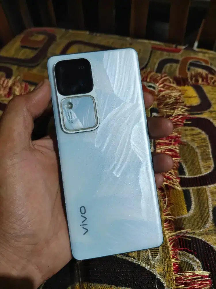 Vivo V30 5G 8/256gb mulus normal