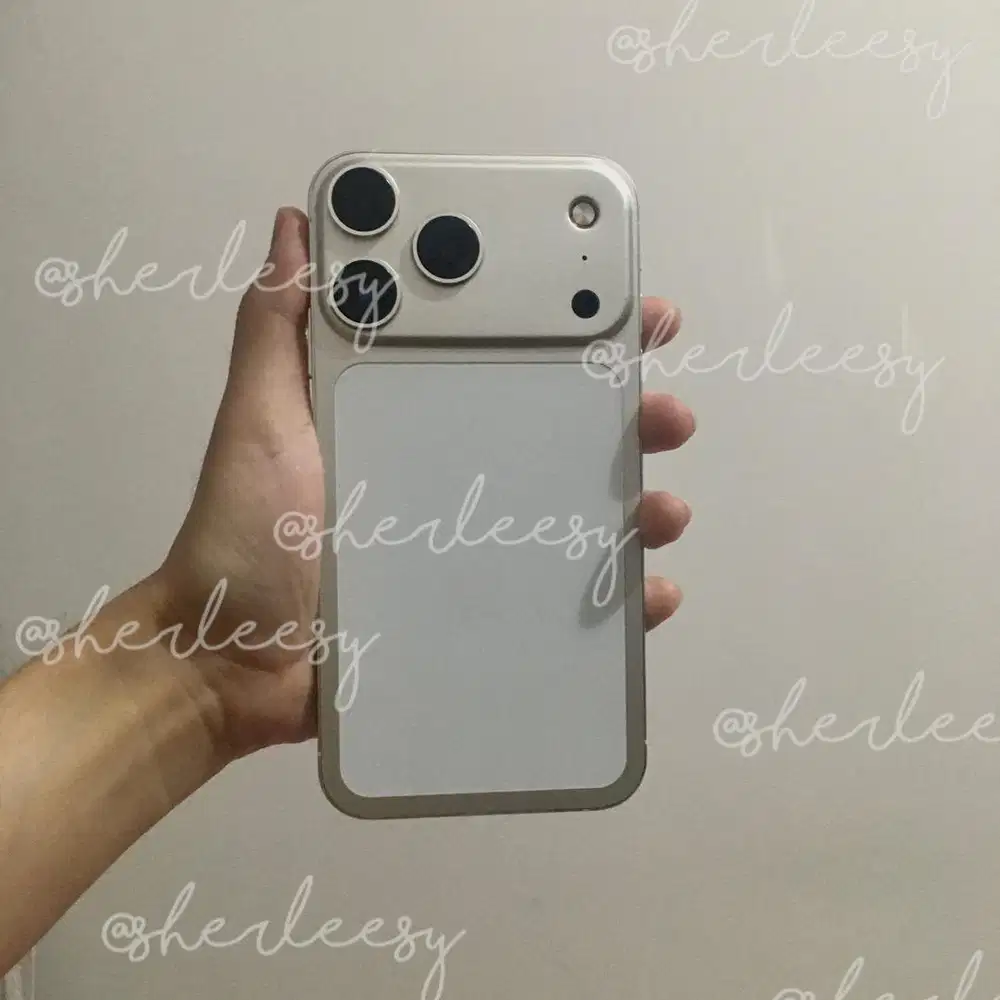 iPhone XR - Custom iPhone 17 Pro Silver - No Minus