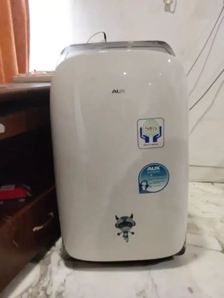 AUX AC Portable LR 1PK 09A4-LR1 Kondisi Perfect