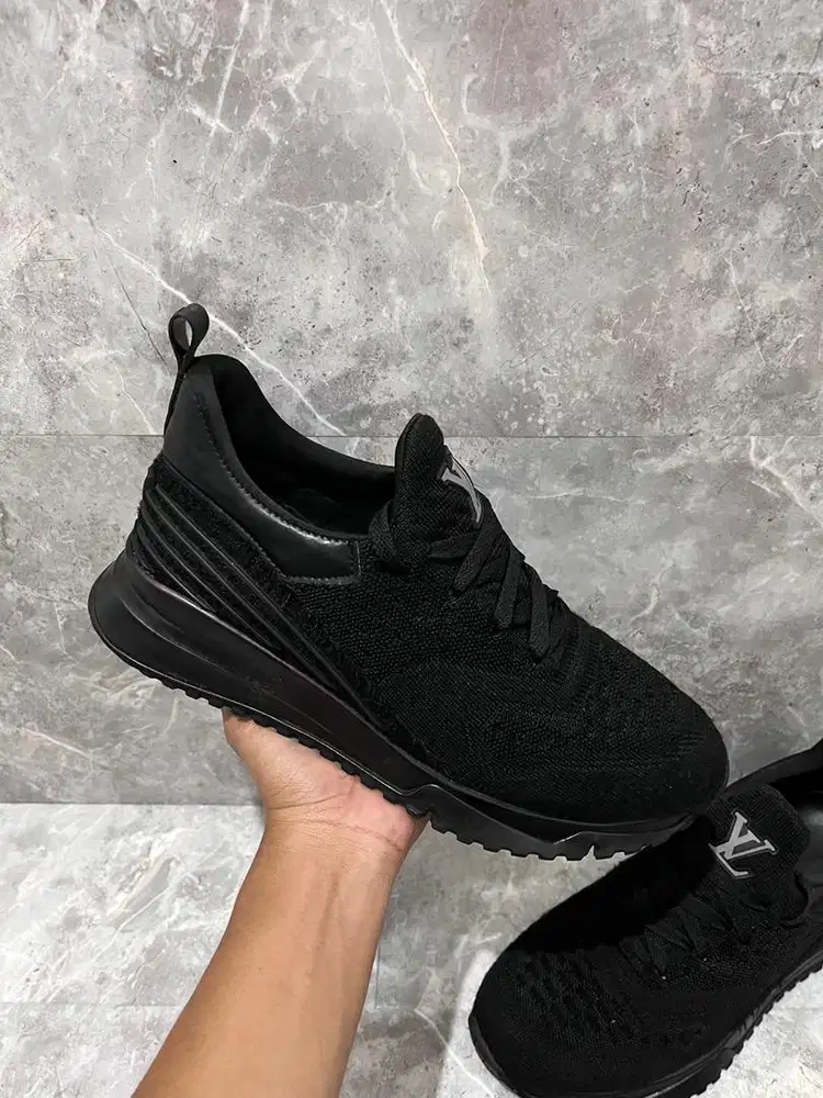 Sepatu Louis Vuitton Original Sneaker casual lv prelov not bally prada