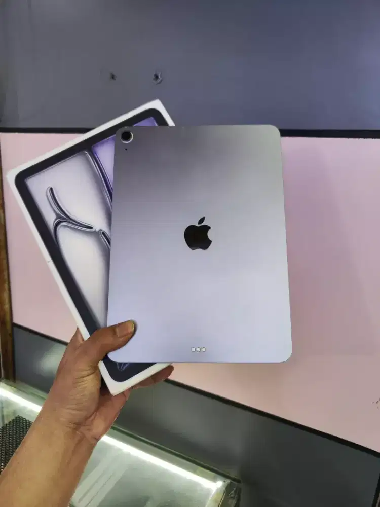 Ipad air M3 128gb ibox, garansion september 2026