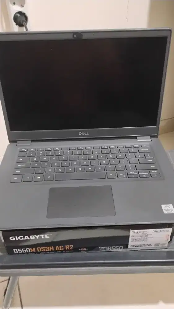 Dell Latitude 3410 - i3 gen 10 - RAM 2x4GB - SSD 256GB