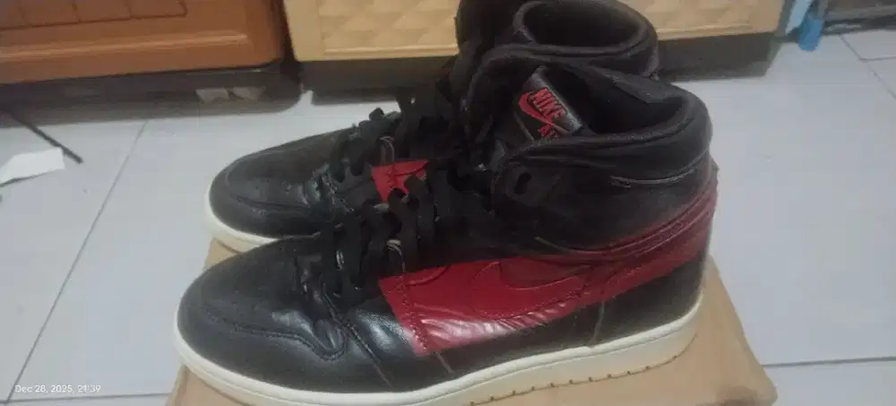 Air Jordan 1 Retro High OG Defiant 43