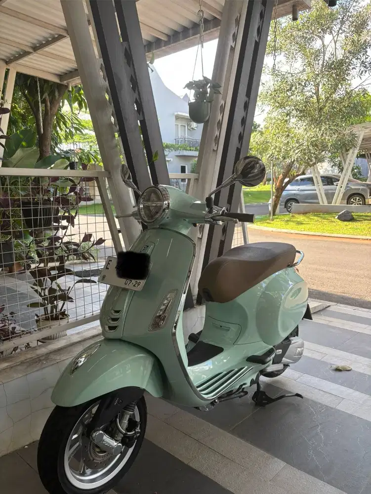 Vespa Primavera 2024 Green Relax