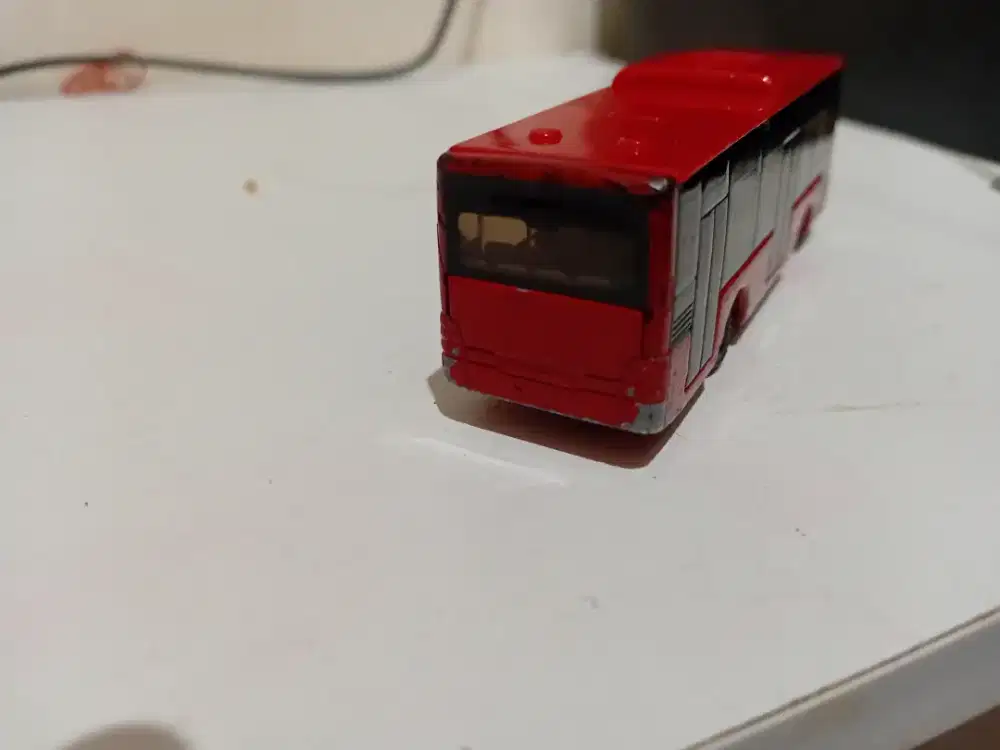 Siku bus loose  junk