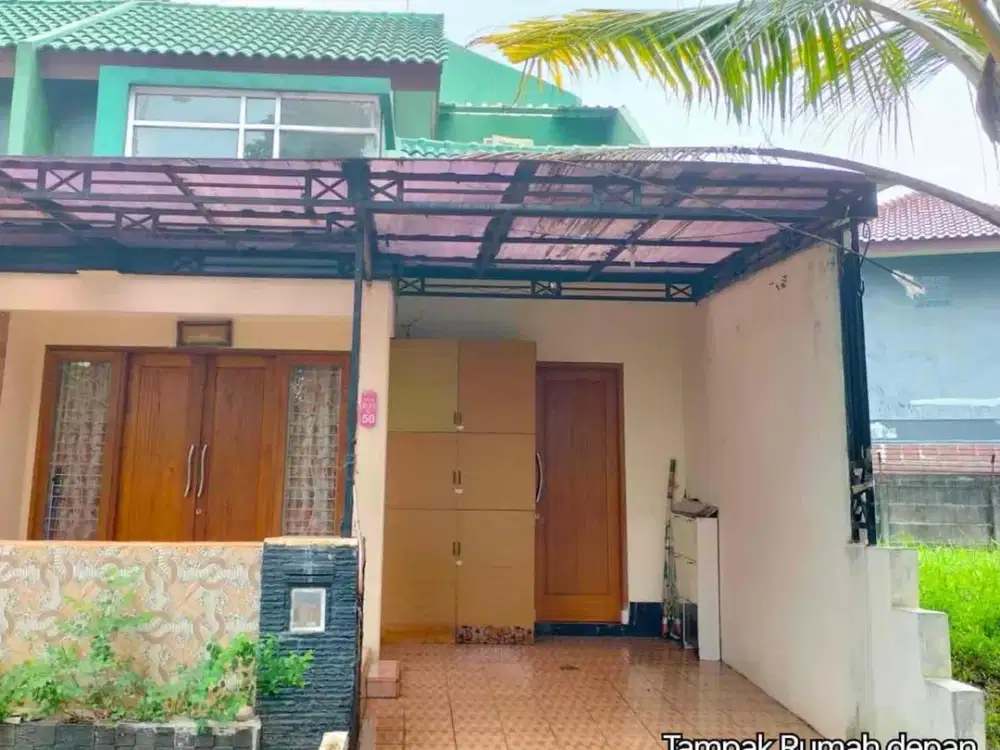 Rumah Cantik Posisi Hook di Mahagoni Park Perigi