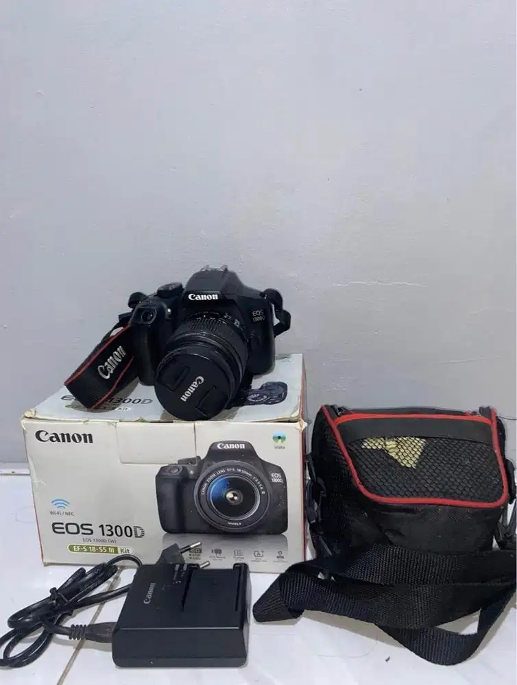 KAMERA CANON 1300D FULL SET