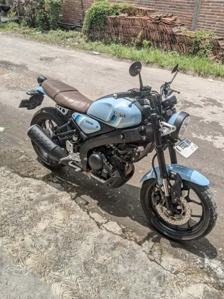 YAMAHA XSR 155 BIRU