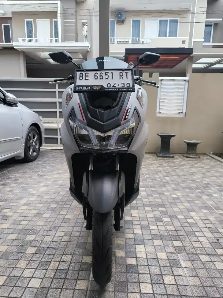 Yamaha Lexi 155cc Km 7rb perak