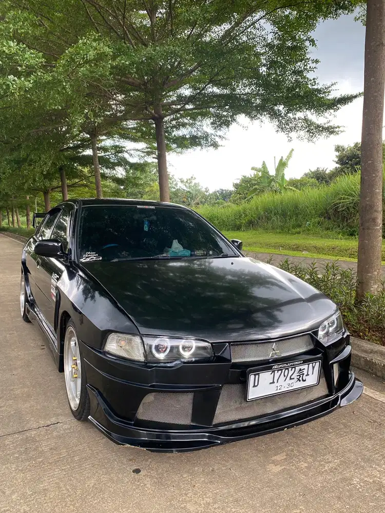 Mitsubishi Lancer 1998 Bensin