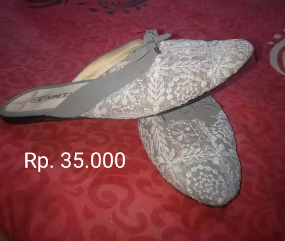 Flatshoes dan wedges