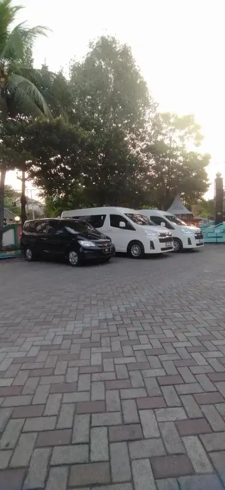 Penyedia Jasa Kendaraan / Sewa Mobil / Sewa Hiace /Sewa Bus Pariwisata
