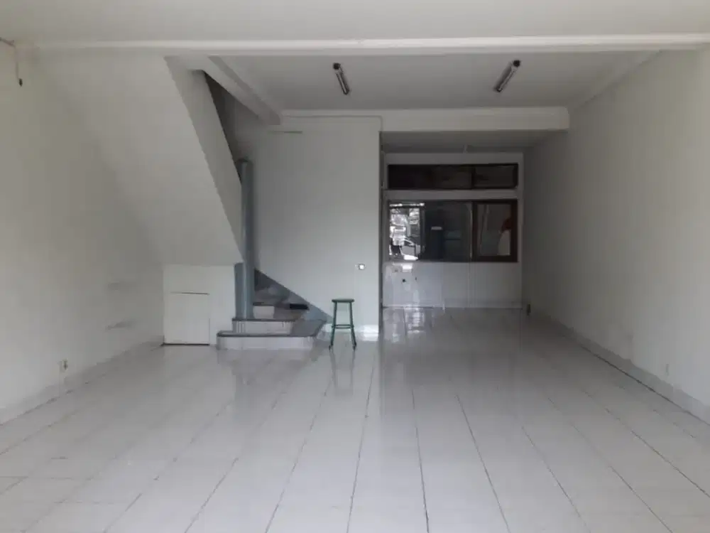 Ruko Strategis Siap Pakai di Mekar Wangi