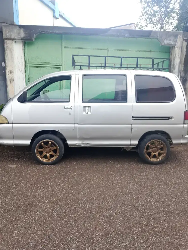 Mobil espas 2004 bekas coffe