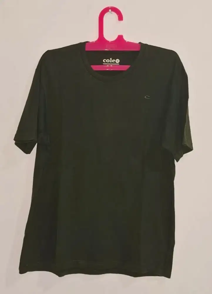 Kaos Pria Cole Fit M