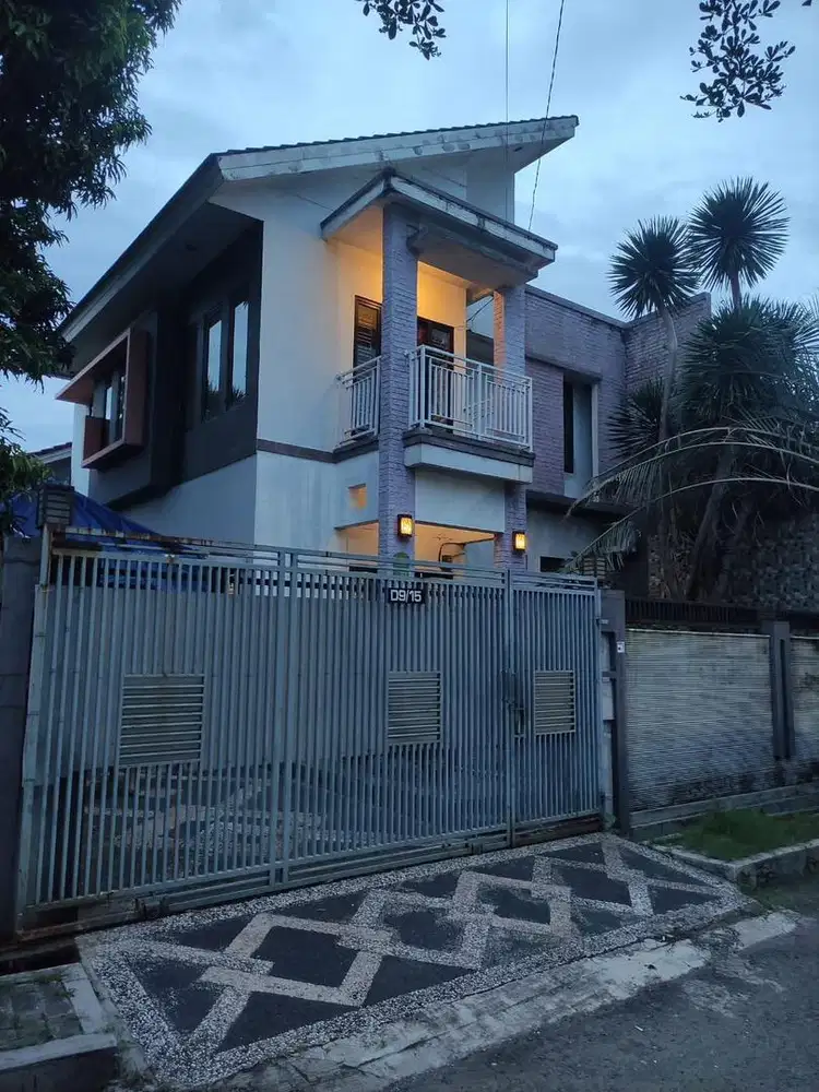 Di sewakan rumah strategis di poris cipondoh