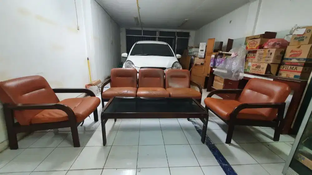 1 Set Meja dan Kursi Kayu Keras Ligna