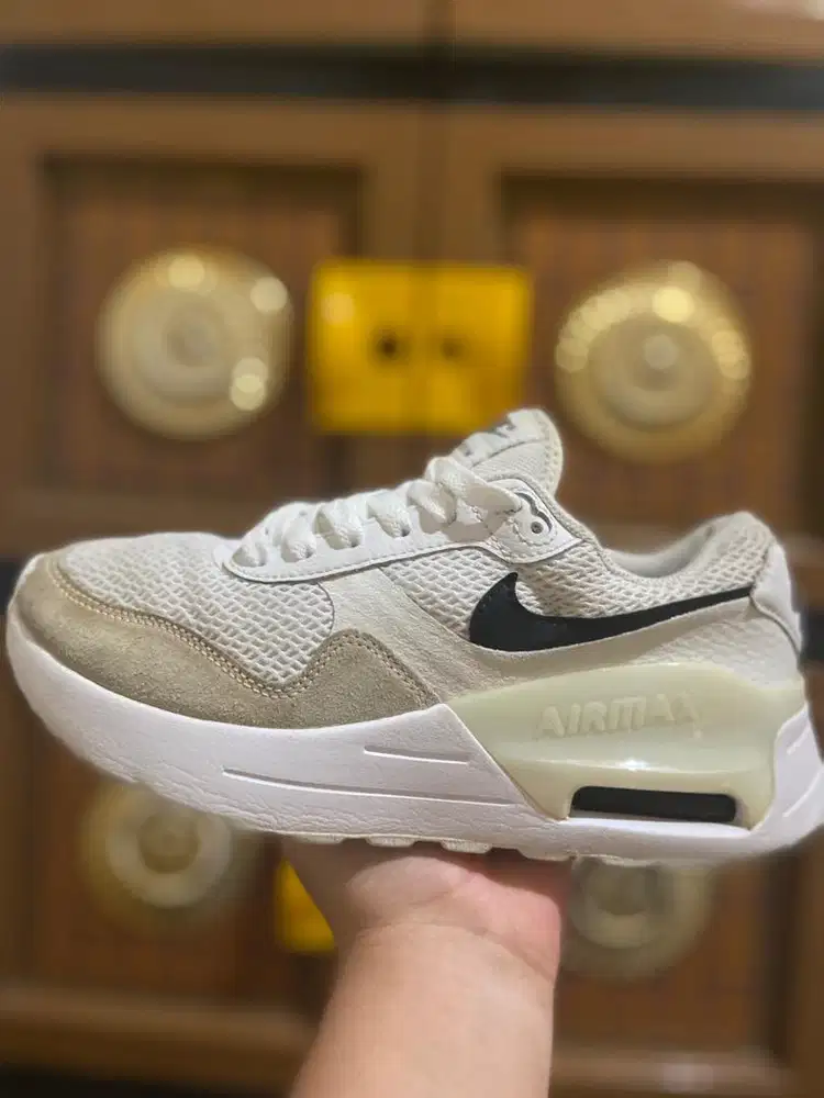 Dijual sepatu Nike Air Max System White Original
