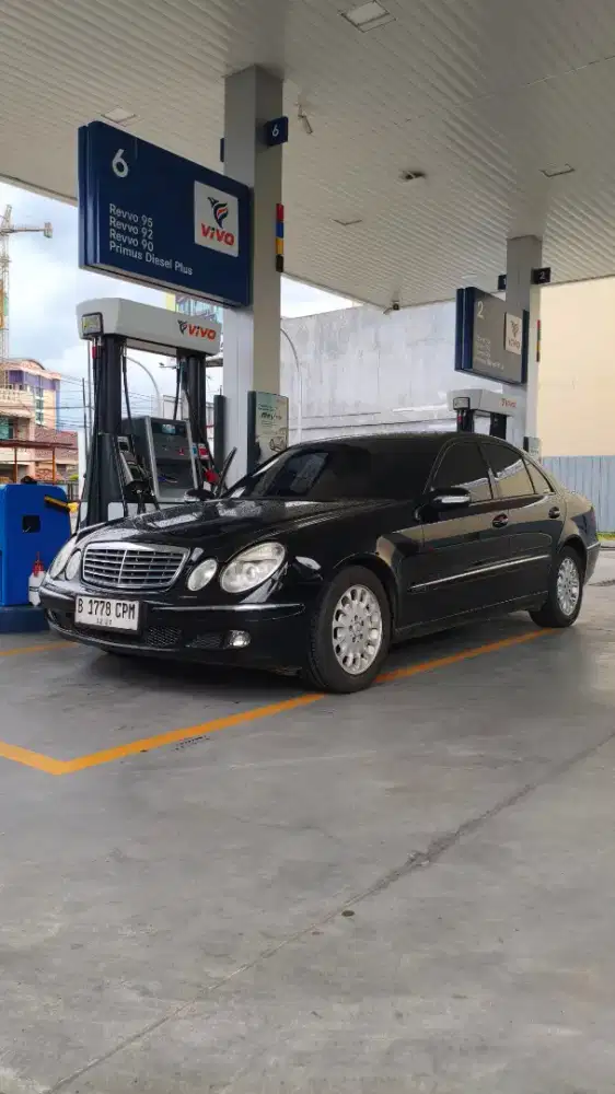 Mercedes-Benz AT W211 E240/E260 2005 Siap Pakai | Nyaman Harian