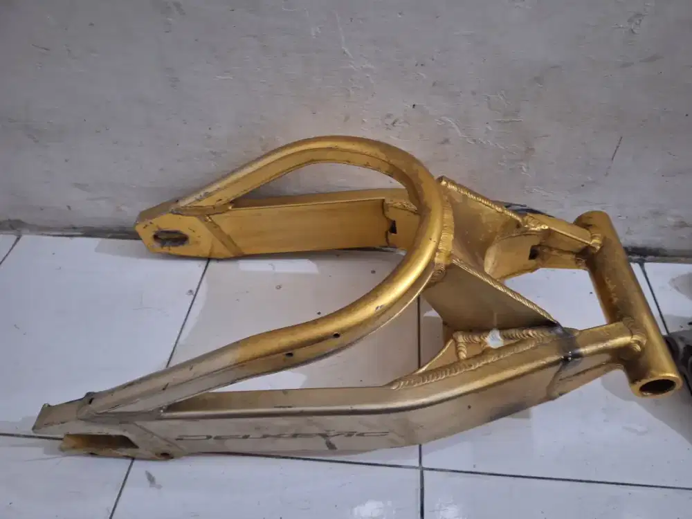Swing Arm Delkevic