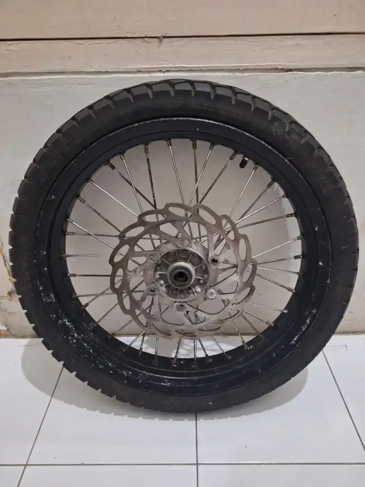 Velg Lingkar Ban R18