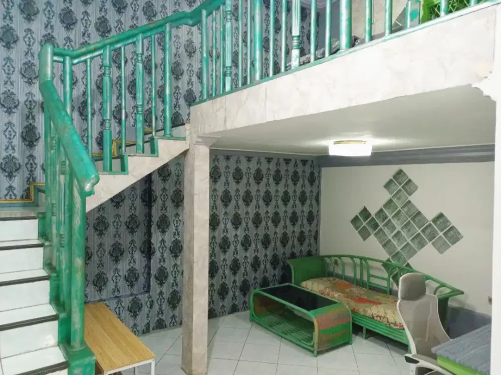 Guesthouse Kos Jakarta selatan Cilandak  kamar kost mezzanine