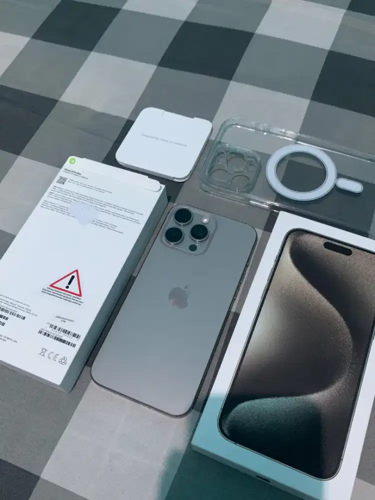 iphone 15promax 256 ibox
