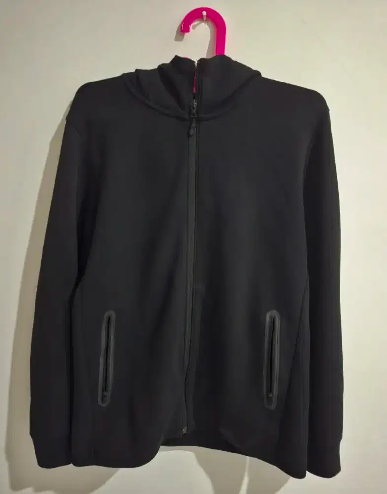 Jaket Sweater Pria Uniqlo Like New