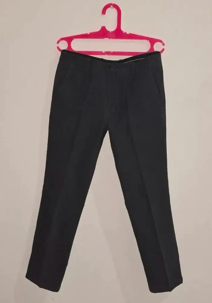 Celana Pria Cardinal Like New