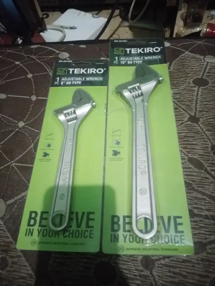 Jual kunci inggris 8 inch dan 10 inch dan kunci pas 1 sett